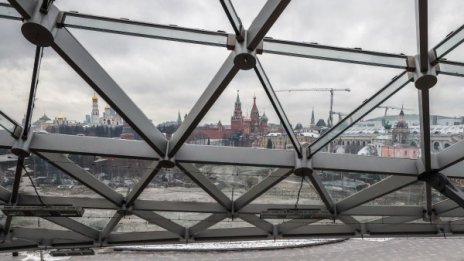 Евакуираха над 10 000 в Москва заради бомбени заплахи