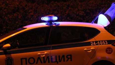 Маскирани обраха бензиностанция в София
