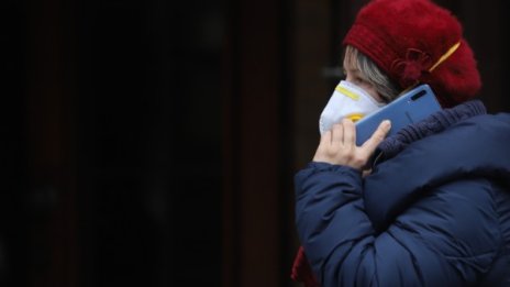 Хирургични маски не помагат срещу мръсния въздух