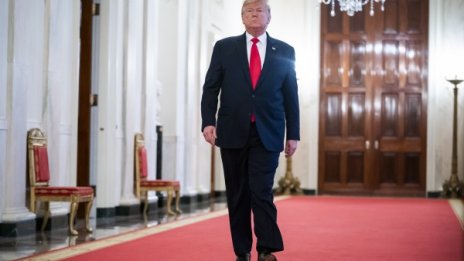 Нов скандал с Тръмп: Записан, че иска да се "отърве" от US посланик