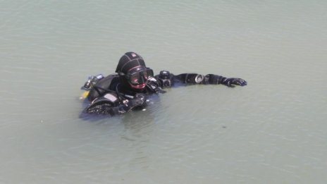 Търсят се 50 младежи в неравностойно положение за водолази 