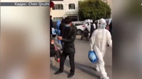 Германски самолет превози евакуирани от Китай, сред които и българин