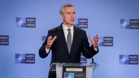 Французи и германци все по-малко вярват и подкрепят НАТО
