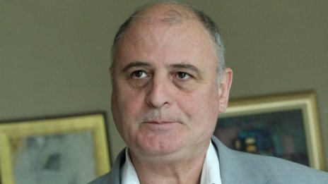 Николай Радулов: Народът е беден, затова и краде!