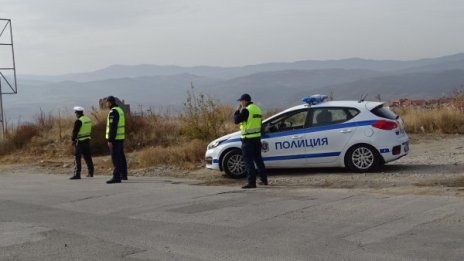 Полицейска блокада затвори Нова Загора 