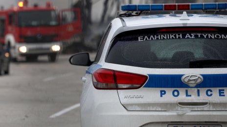 Изоставена раница избухна в Атина, ранени са четирима
