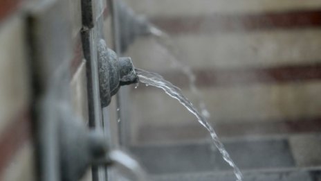 Учени апелират: Пийте вода, спрете газираното