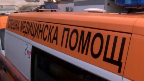 Вместо прошка - нож, мъж нападна свой съселянин 