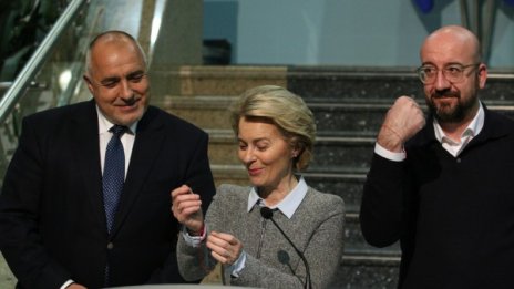 Тристранната среща: Мигрантската и всяка друга криза - с мир!