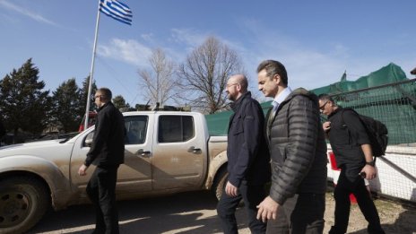 Мицотакис: Нагъл опит на Турция да използва отчаяни хора!