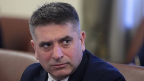 Само съдиите в Страсбург могат да отзовават колегите си 