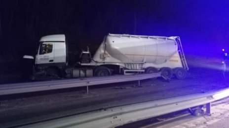 Цистерна катастрофира край Велико Търново край нощта