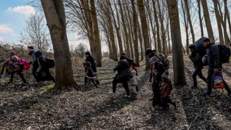Берлин ще приеме до 100 деца от гръцки бежански лагери