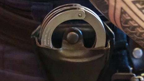 Двойка от САЩ се опита да продаде бебето си за $1000 и шест бири