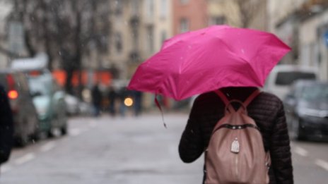 Жълт код за опасно време утре: Чака ни сняг, дъжд и вятър