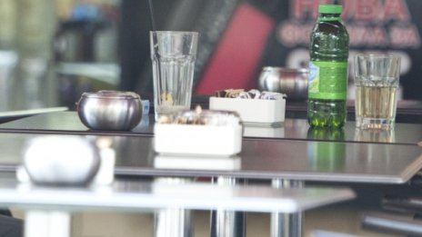 Производство срещу собственик на селско кафе, работело