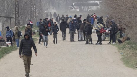 Край на драмата с мигрантите на гръцката граница 