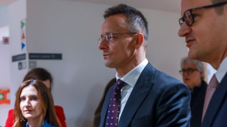 Сиярто: Забраната за руски газ и петрол влиза в конфликт с енергийната сигурност на Европа