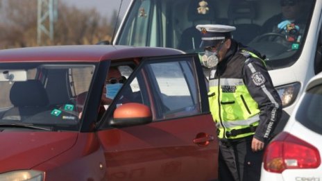 Обраха склад с маски с висока степен на защита за полицията