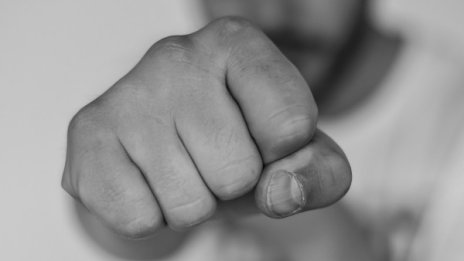 Изолацията - жертвите на насилие са в капан