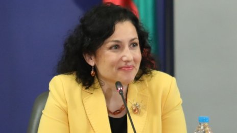 Танева: Всичко ще е в полза на потребителя, той ще решава!