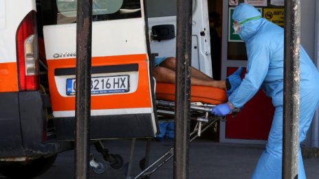 Мъж с 2 счупени крака след трудова злополука