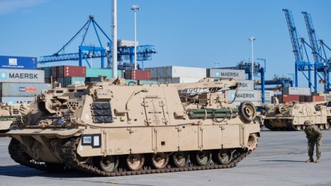 Коронавирусът ще ограничи военните разходи в цял свят