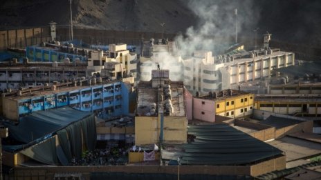 Случаи на коровирус предизвикаха бунт в перуански затвор 