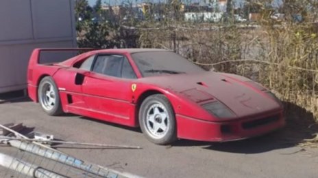 Ютубър откри изоставеното Ferrari F40 на сина на Садам Хюсеин - Удай 