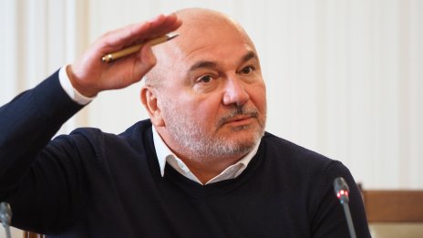 Дацов за бюджета: Проблемът е политически, натрупват се грешни решения