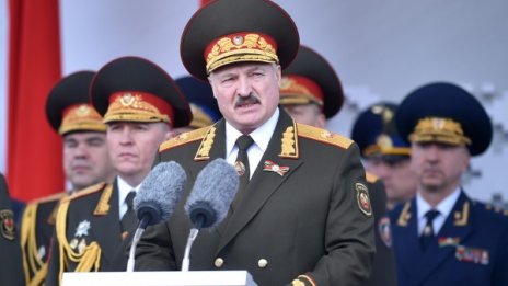 Въпреки пандемията: Беларус с военен парад по повод 9 май
