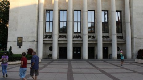 Разглеждат мярката на шофьора участвал в гонка с полицията 