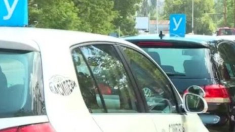 Допълнителни часове при шофьорските курсове?