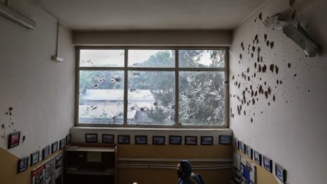 Две бебета сред жертвите на атака в болница в Кабул
