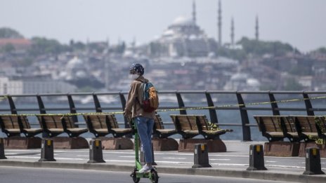 Приходите от туризъм в Турция спадат, а пред фалит ли е?