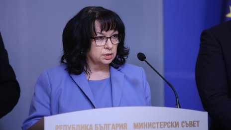 Петкова: Ще искаме конвергентните доклади от ЕК до края на февруари