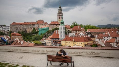 Стъпка към нормалното &ndash; Европа приема първите си туристи 