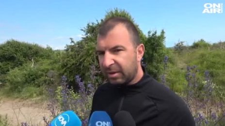 Концесионерът в Ахтопол разорал част от дюните?
