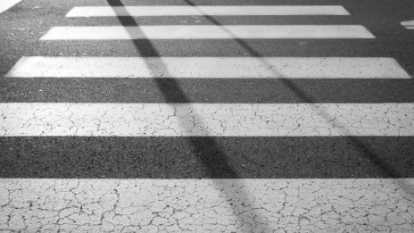 Задържаха шофьора, блъснал майка и дете във Варна 