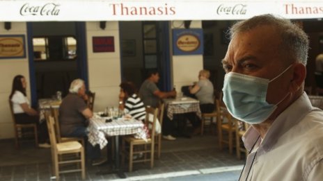 Гърция намалява ДДС за кафенета, ресторанти и транспорт