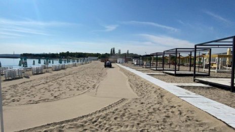 Спасителните постове в национални курорти през 100 м