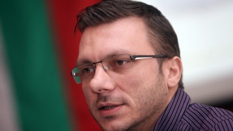 Хасърджиев за COVID-19: Може това да е стартът на по-сериозна ситуация 