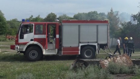 Пшеничен масив изгоря при пожар край Генерал Тошево