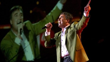 Веселин Маринов стана горд дядо на близнаци 