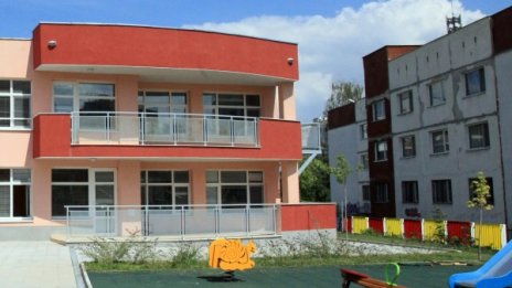6-годишно дете е паднало от втория етаж на забавачка в Пловдив