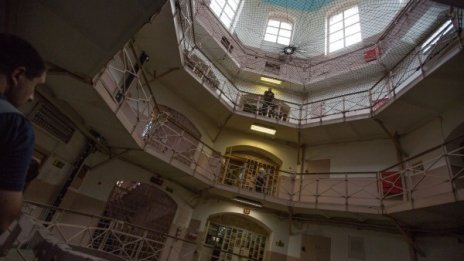 Бокс в затвора: С ръкавици срещу наркотиците и агресията