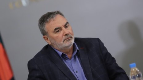 Ако заразените с коронавирус растат заплашително, Щабът връща сериозните мерки