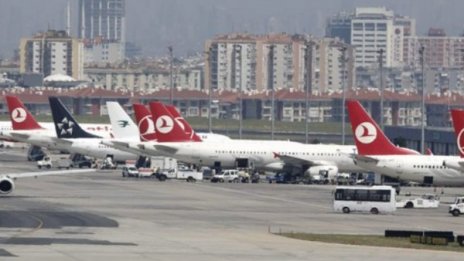 Правят тестове за COVID-19 на големите летища в Турция