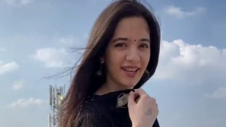 Индийска TikTok звезда се самоуби след като получи заплахи 