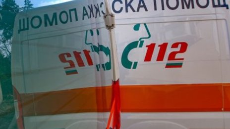 3-годишно дете с опасност за живота, блъсна го микробус